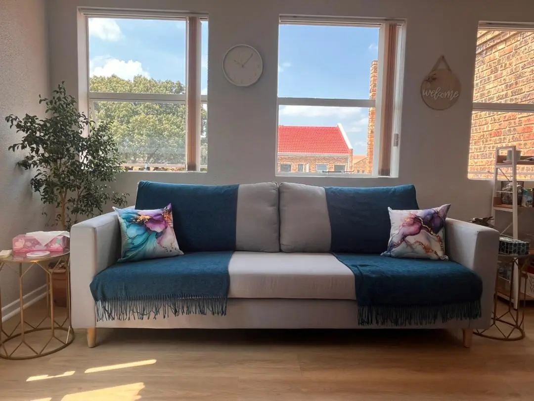 Comfortable therapy couch for online sessions